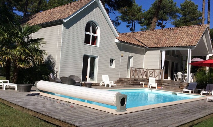 Biscarrosse Villa | Villa de 4 *, tranquila, en campo de golf de 27 hoyos, piscina climatizada, playas: lago, océano,