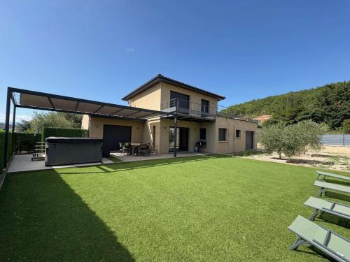 Ruoms Casa | Villa 4 Suites avec Spa de Nage, Terrasse et Clim - Proche Centre Ruoms - FR-1-382-149