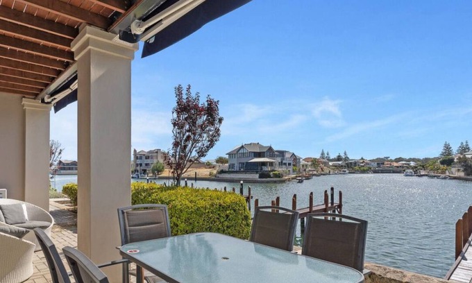 Halls Head Apartamento | Villa 55 by the Waters Edge