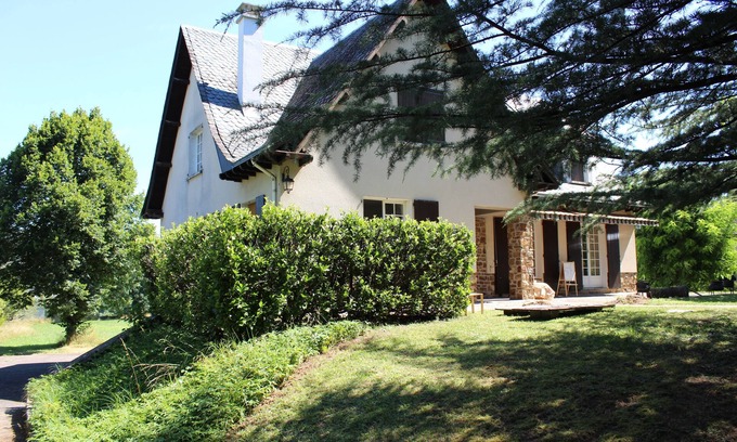 Espalion Casa | Villa 6-8 personas en Espalion en Aveyron, a las puertas de aubrac
