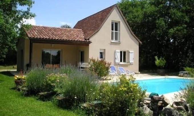 Loubressac Casa | Villa 9 personas con piscina en el pueblo medieval de Loubressac