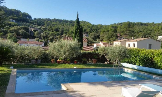 Cabasse Casa | VILLA 6 A 7 PERSONAS CON PISCINA