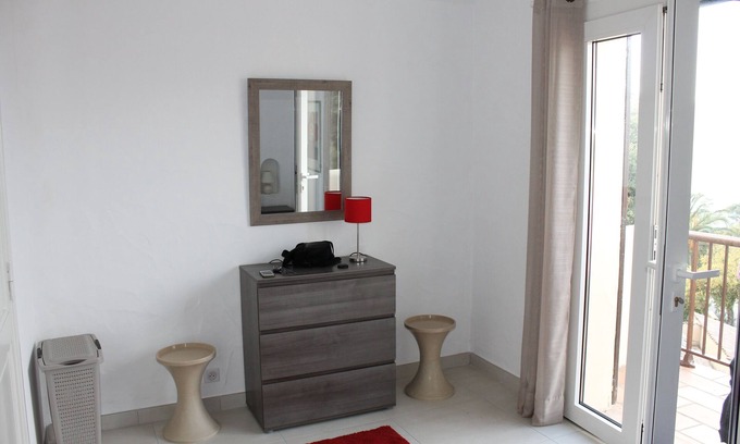 Porticcio Villa | Villa 6p sea view all comfort beach accessible on foot!