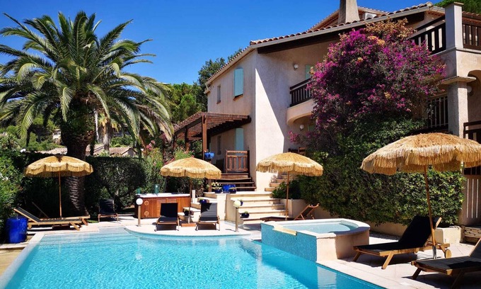 La Nartelle Villa | Villa 'À 200m De La Plage' with Private Pool, Wi-Fi and Air Conditioning