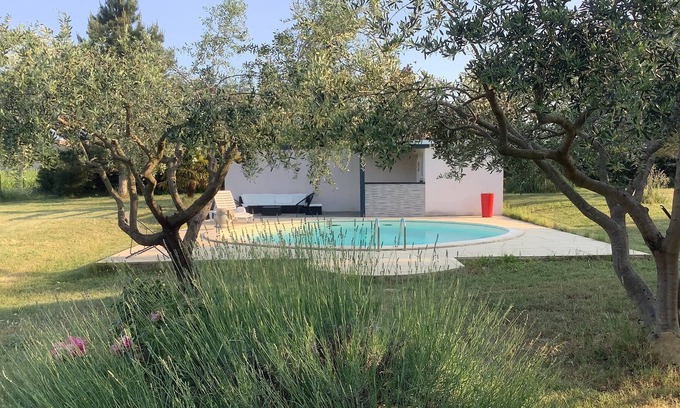 Saint-Paulet-de-Caisson Casa | Villa Avec Piscine au Cœur de la Provence