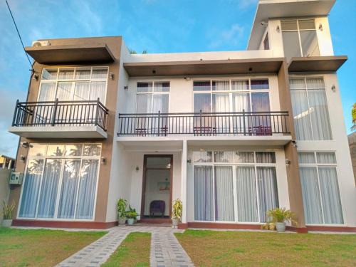 Seeduwa - Katunayake Casa | Villa Aanya