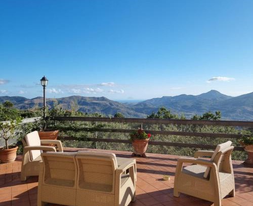 Castelbuono Apartamento | Villa Acanthos Panoramic Terrace