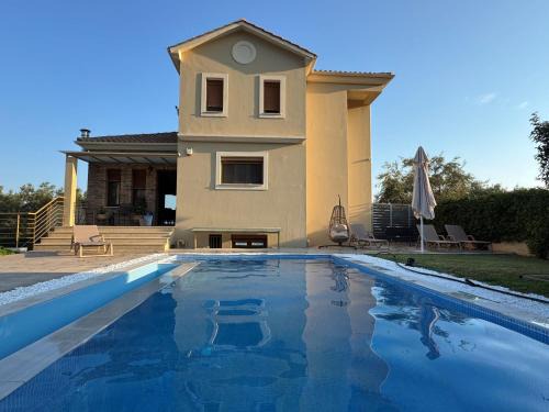 Tsoukaladhes Apartamento | Villa Adelais App