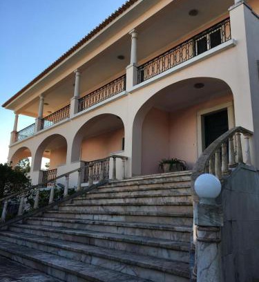 Santa Maria e Sao Miguel Cama Y Desayuno | Villa Aedan Sintra