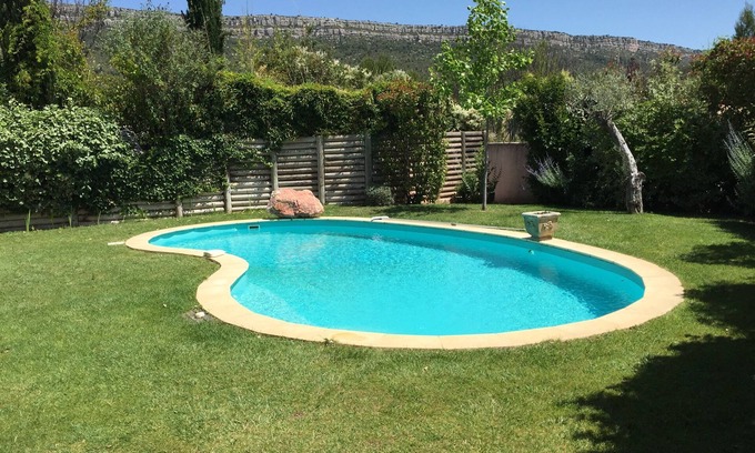 Chateauneuf-le-Rouge Villa | Villa Aix en Provence con piscina (sin alquiler de menos de 7 días por favor)