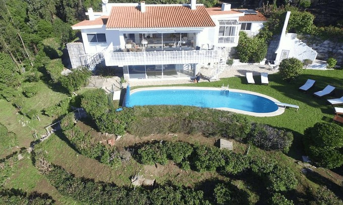 Monserrate Villa | Villa Akasia| 7 Dormitorios | Cancha de tenis | Impresionantes vistas al mar | Perfecto para