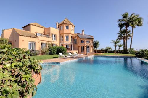 San Roque Villa | Villa Alcaidesa Vistas al Mar