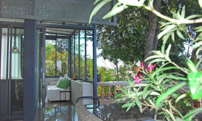 Le Dramont Apartamento | VILLA ALFONSA - APARTMENT "L'ATELIER" sea view, Garden level South-East