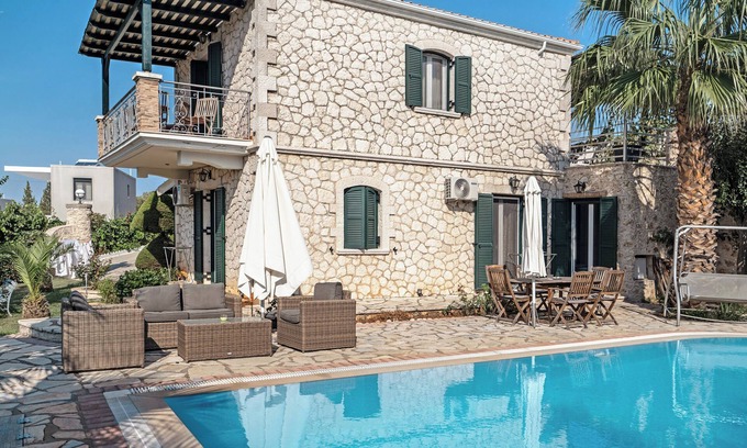 Tsoukaladhes Villa | "Villa Aliki" con vistas al mar, piscina privada y Wi-Fi