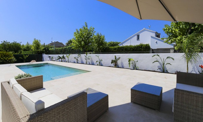 Salou Villa | Villa AMAZONICA - Only Families