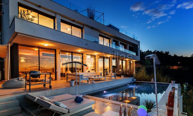 Vallpineda Villa | Villa Amelie by Utopia Villas