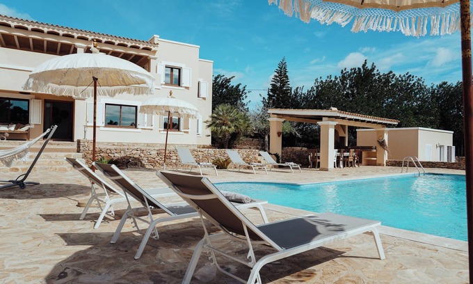 Santa Eulalia del Rio Villa | Villa "Amigo Cerca de Las Dalias - Niza"