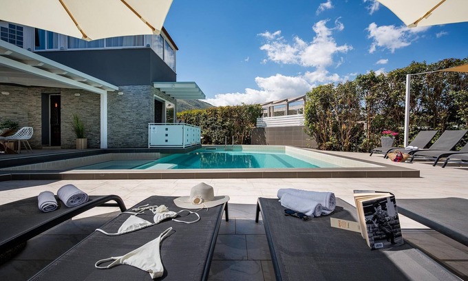Castellammare del Golfo Villa | Villa Amira - Castellammare Del ...