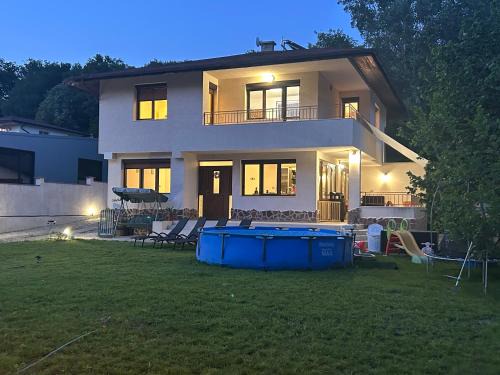 Varna Casa | Villa Amity