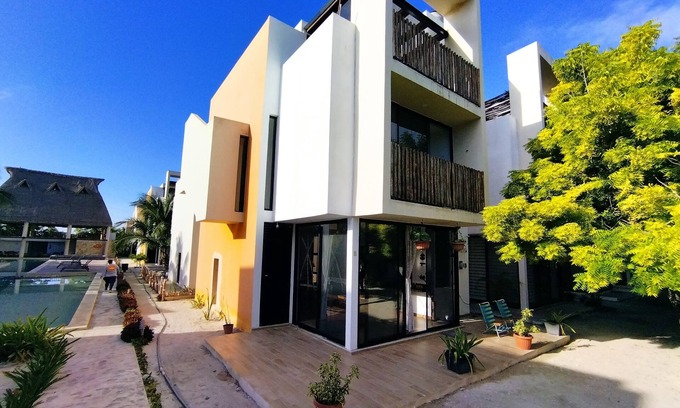 Telchac Puerto Villa | Villa Amore 8. Antalea. Villa en la playa, cómoda y relajante.