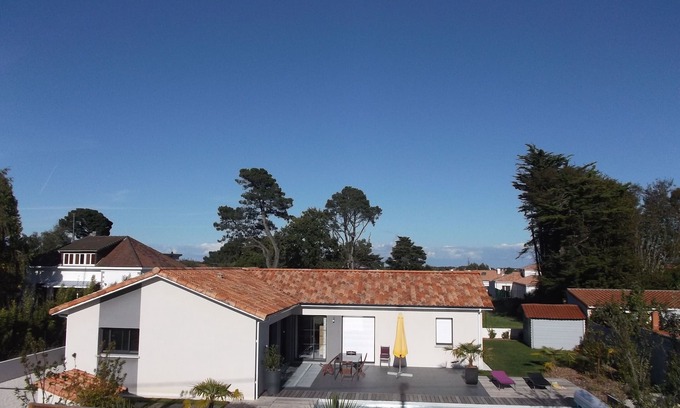 Pornic Casa | villa y piscina climatizada, a 800m de la playa y del centro pornic a pie wifi