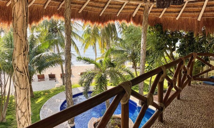 Isla Mujeres Villa | Villa Angela