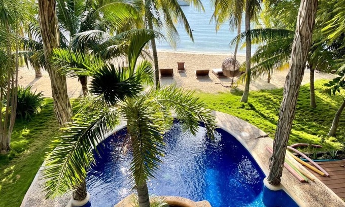 Isla Mujeres Villa | Villa Angela