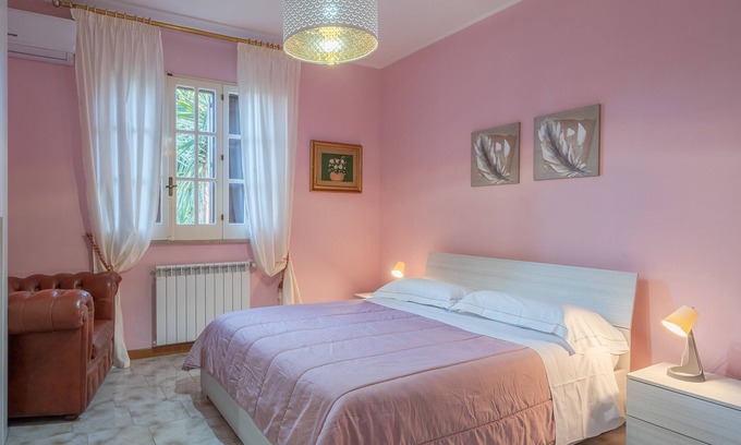 Brucoli Villa | "Villa Angela" con terraza, jardín compartido y Wi-Fi