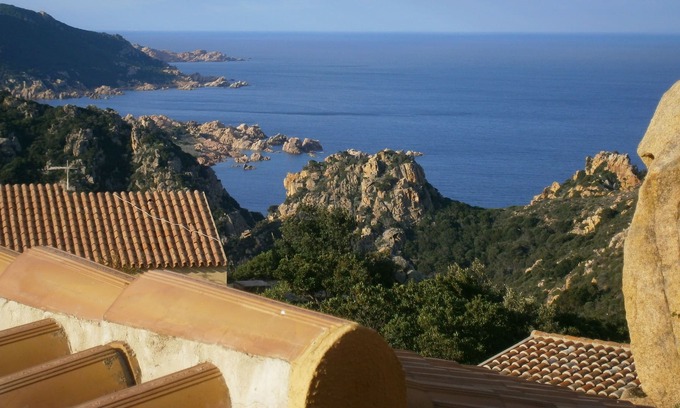 Trinita d'Agultu Villa | villa antonella con piscina comunitaria