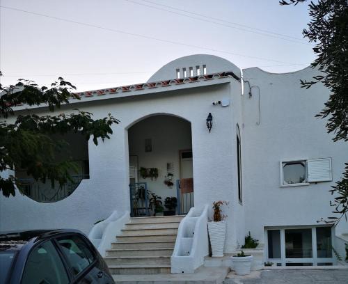 Monte Sant'Angelo Cama Y Desayuno | Villa Antonella