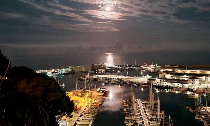 Arenys de Mar Apartamento | Villa Apartment with Pool and Amazing Views!