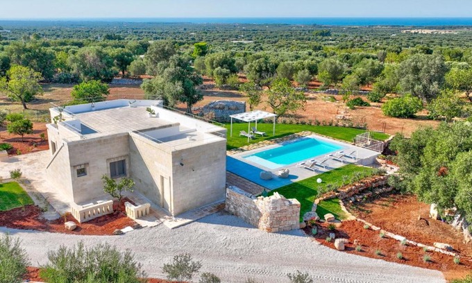 Carovigno Villa | Villa Apeliote by Raro Villas