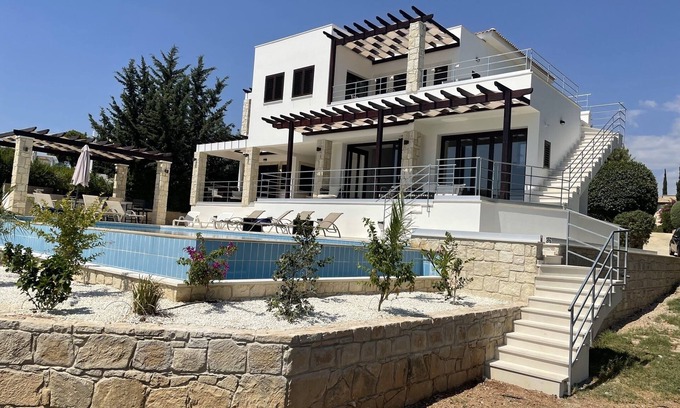 Aphrodite Hills Villa | Villa Aphrodite Hills con Infinity Pool, Vistas al mar, golf y tenis
