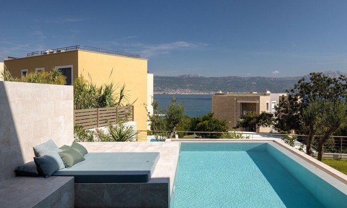 Slatine Villa | Villa Aqua