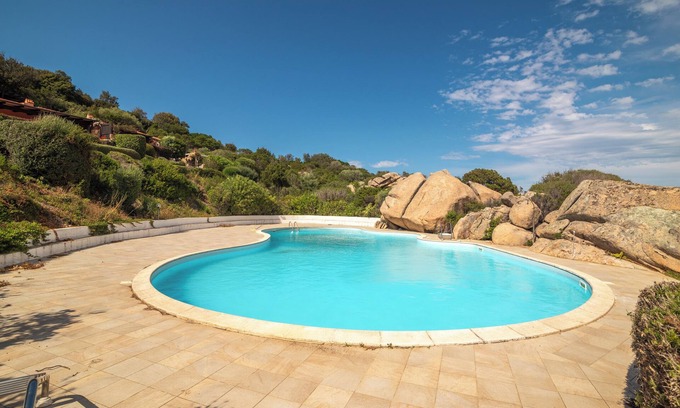 Punta Sardegna Villa | Villa Ari con Vistas al mar, Jardín y Piscina Compartida