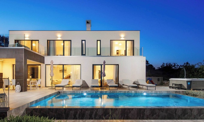 Ripenda Kosi Villa | Villa Aristea with sea view, jacuzzi and infinity pool