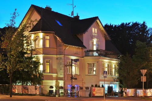 Ustka Cama Y Desayuno | Villa Aronia pokoje z aneksem kuchennym śniadania w obiekcie