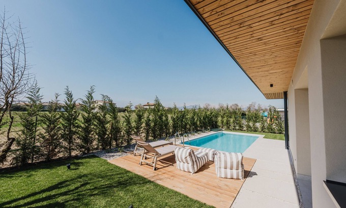 Montioni Villa | Villa 'Artylino' con piscina privada, Wi-Fi y aire acondicionado