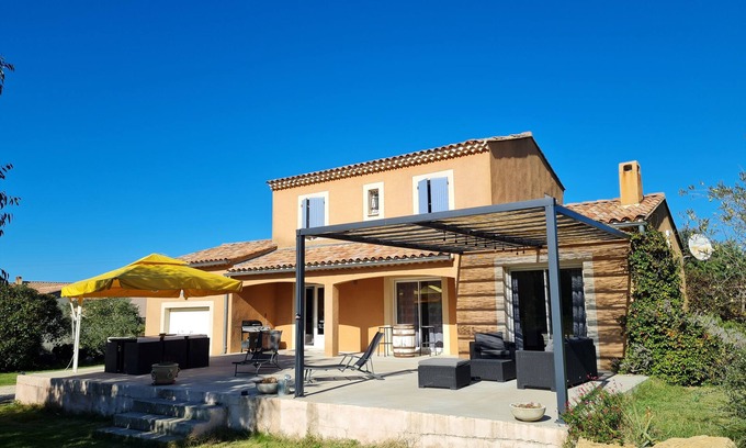 Malaucene Villa | Villa a los pies del Mont Ventoux para 7 pax en Malaucène con piscina privada