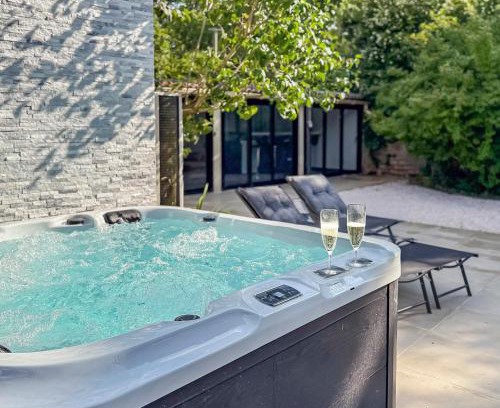 Triel-sur-Seine Casa | Villa avec jacuzzi, sauna&cinéma