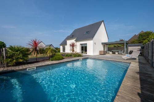 Barneville-Carteret Casa | Villa avec piscine privée, sauna, jardin et parking