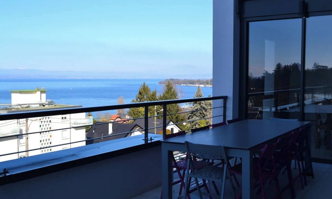 Thonon-les-Bains Villa | Villa 'Avec Vue Sur Lac Léman' con vistas al lago, Wi-Fi y aire acondicionado