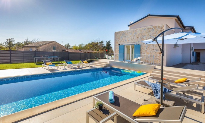 Ferlini Villa | Villa Azul near Rovinj- Spa Retreat