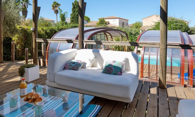 Saint-Jean-de-Vedas Villa | Villa Balinaise - Welkeys