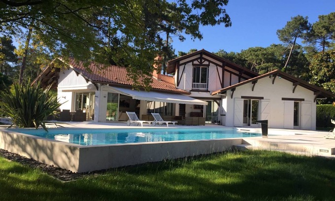 Soorts-Hossegor Casa | Villa BARADARENA with heated pool and garden for 10 people