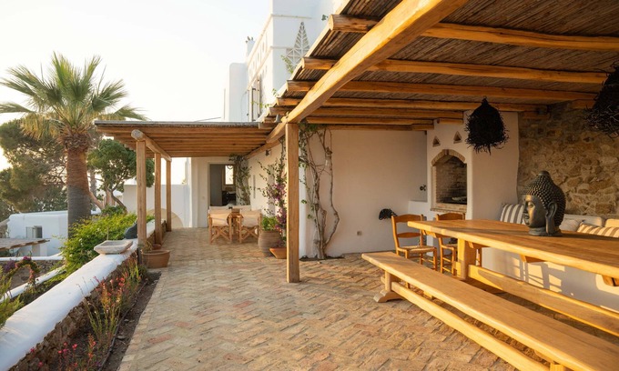 Drafaki Villa | Villa Baroness in Mykonos Town