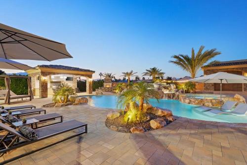 Palm Desert Casa | Villa Bella - Private Estate in the Heart of Palm Desert, Outdoor Amenities, Gym, Game Room