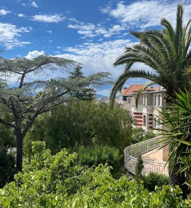 Saint-Raphael Villa | Villa belle époque idéalement située plage et centre ville