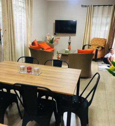 Pointe Aux Sables Casa | Villa Belle