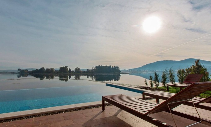 Ogulin Villa | Jezerska Vila, (15152), Dujmić Selo, Karlovac y alrededores, Croacia